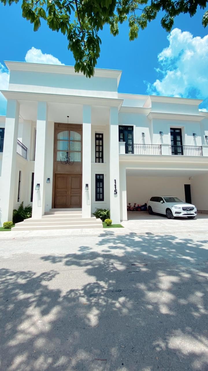 Residencia de lujo construida por Royers